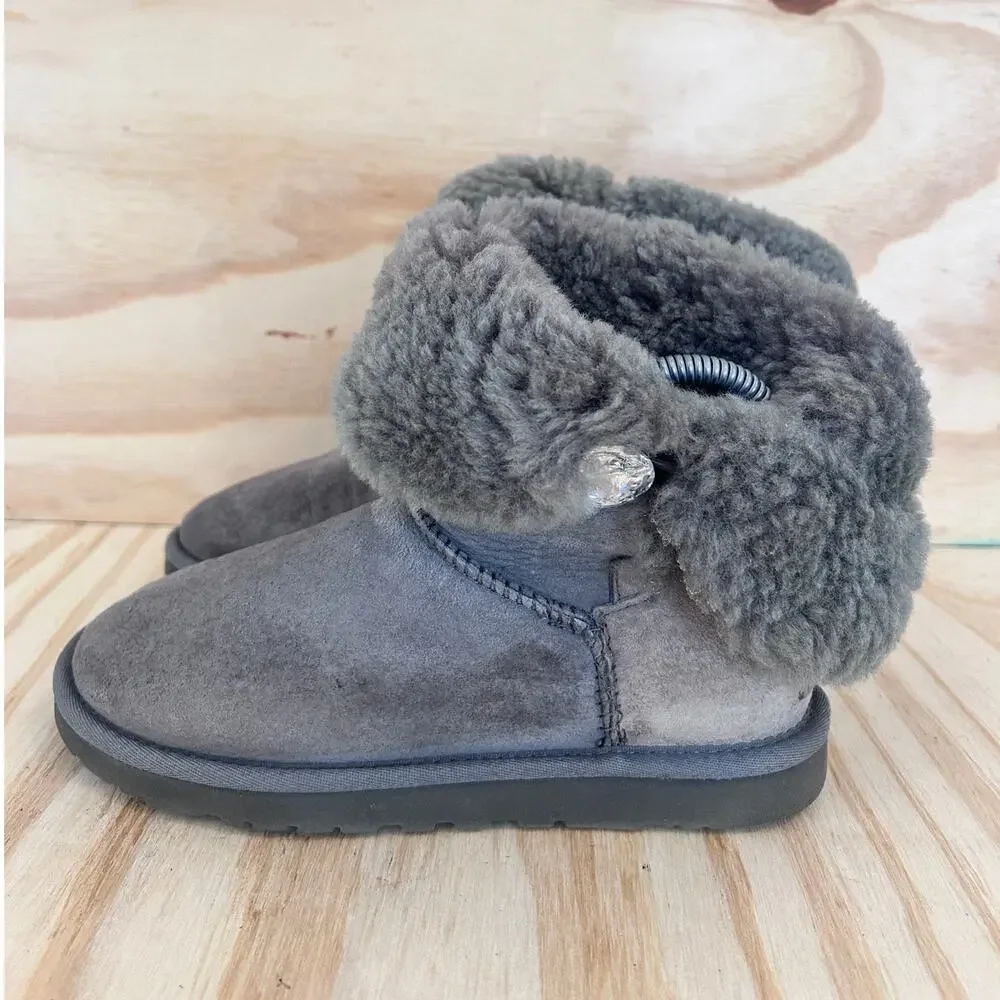 UGG Australia - Bailey Button Bling - Boots - Gray - Women's - 6 - S/N 3349